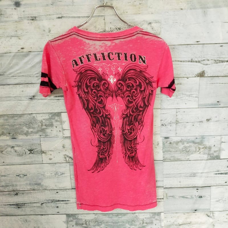 Printed V-Neck T-Shirt Size S