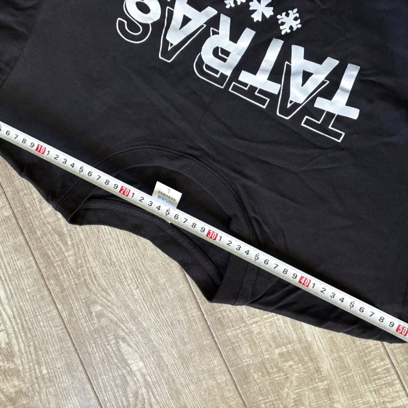 T-Shirt Size L