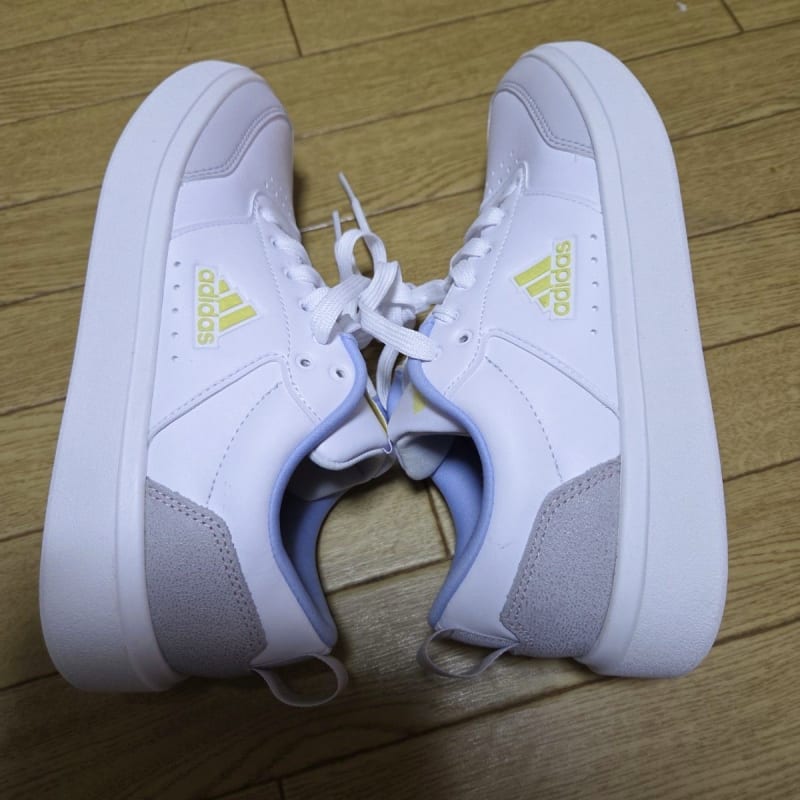 Adidas Women's Sneakers 23.5cm