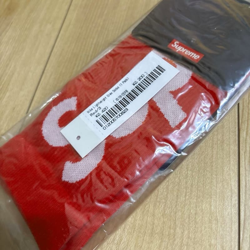 Supreme Nike Lightweight Crew Socks Red