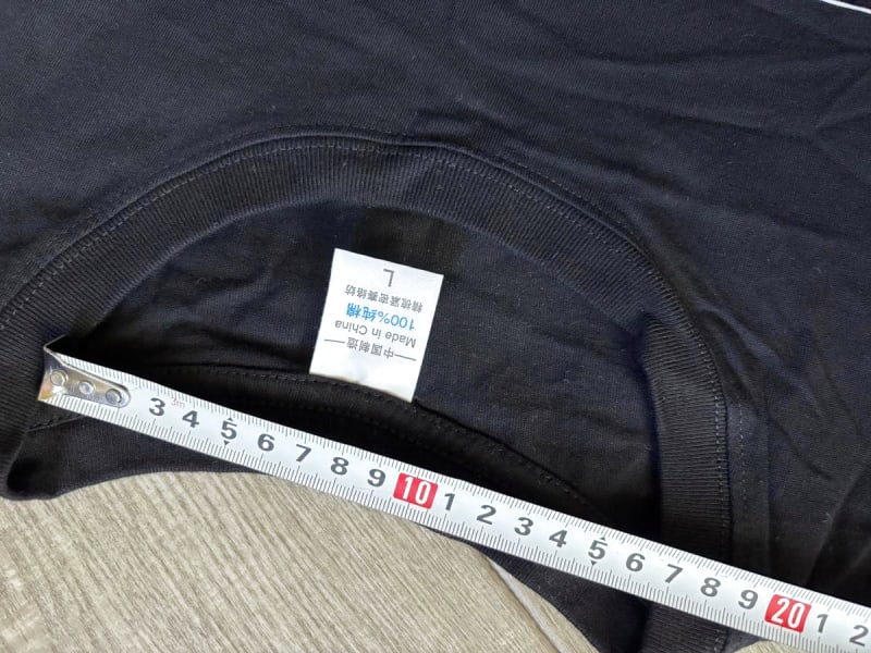 T-Shirt Size L