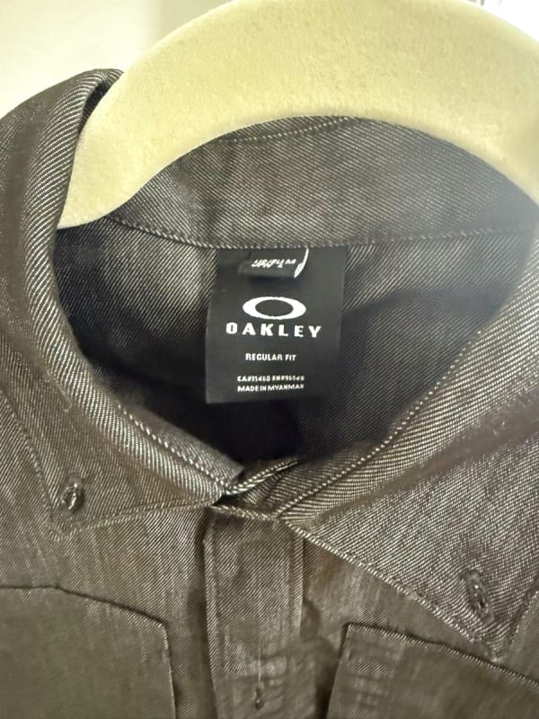 Oakley Short Sleeve Shirt