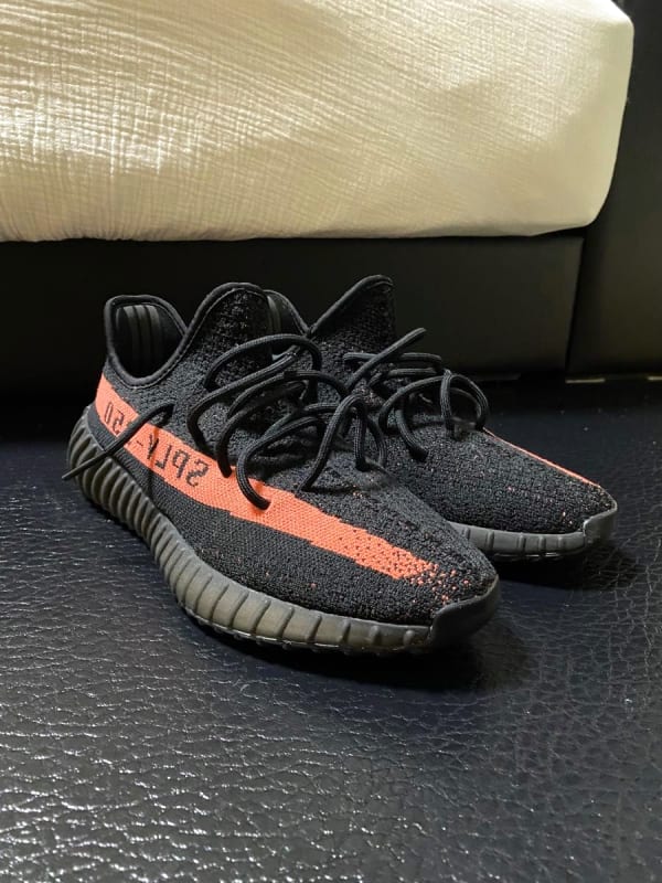 Adidas YEEZY Boost 350 V2 Core Black/Red