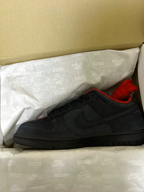 Supreme × Nike SB Dunk Low Black Size 26.5