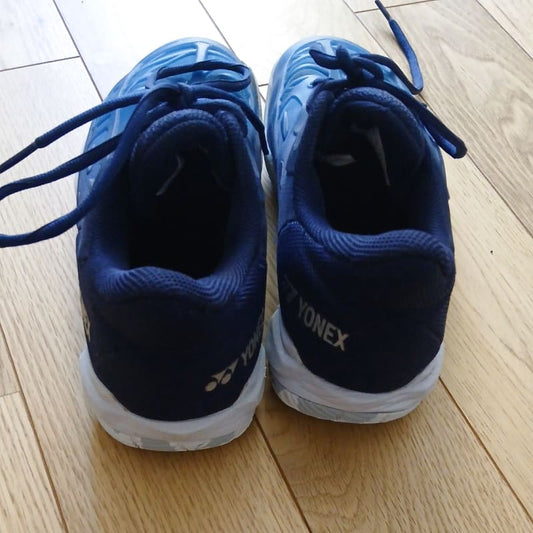 YONEX Cascade Drive Navy Badminton Shoes