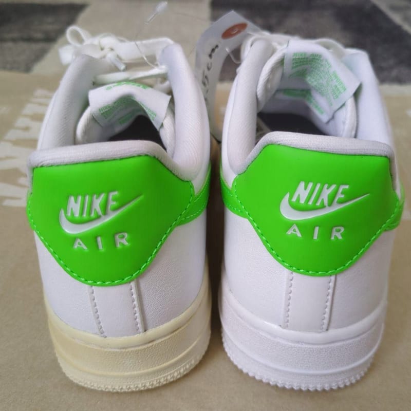 NIKE Air Force 1 Women's Sneakers