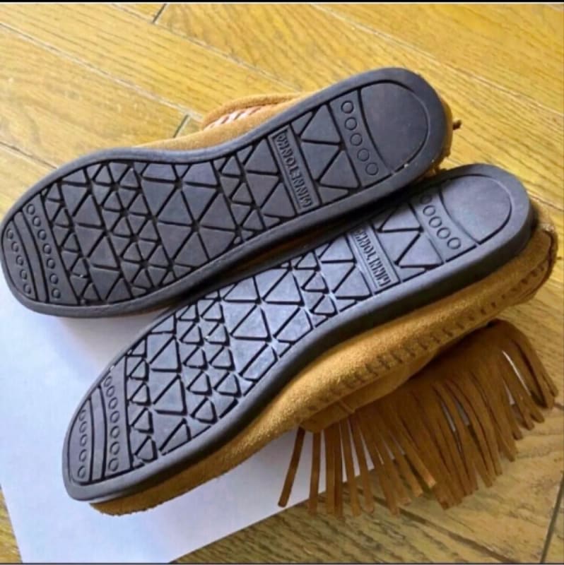 Minnetonka Short Boots Size 7