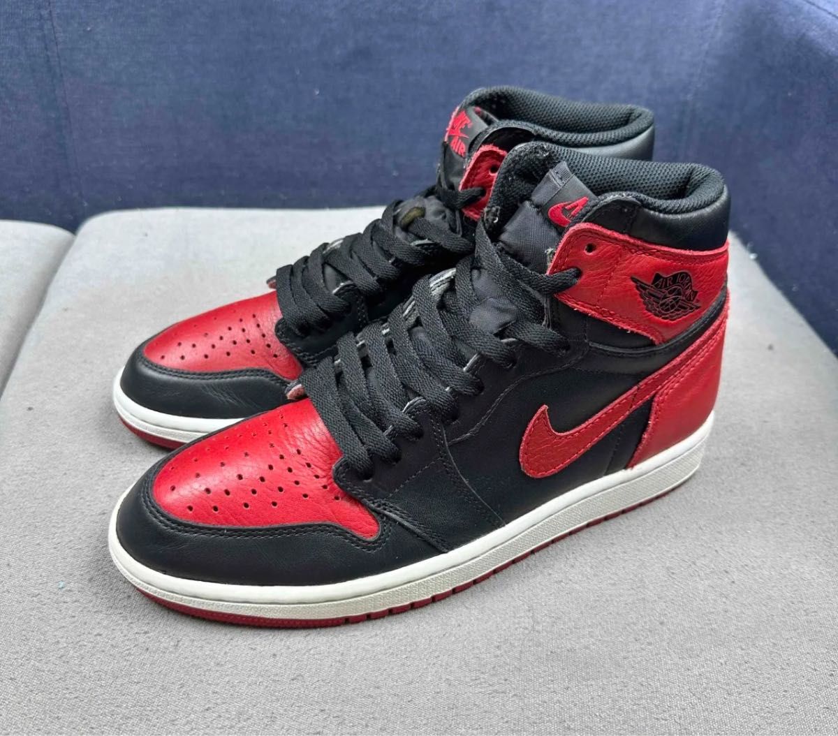 Nike Air Jordan 1 Retro High OG Bred Banned (2016)