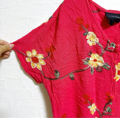 LIV Los Angeles Floral Embroidery Short Sleeve Shirt S Size