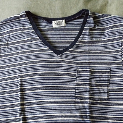 Men's Journal Standard V-Neck T-Shirt Size M