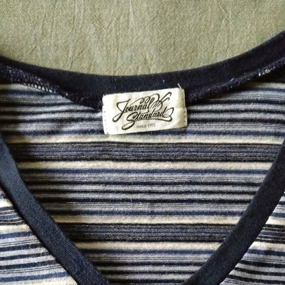 Men's Journal Standard V-Neck T-Shirt Size M