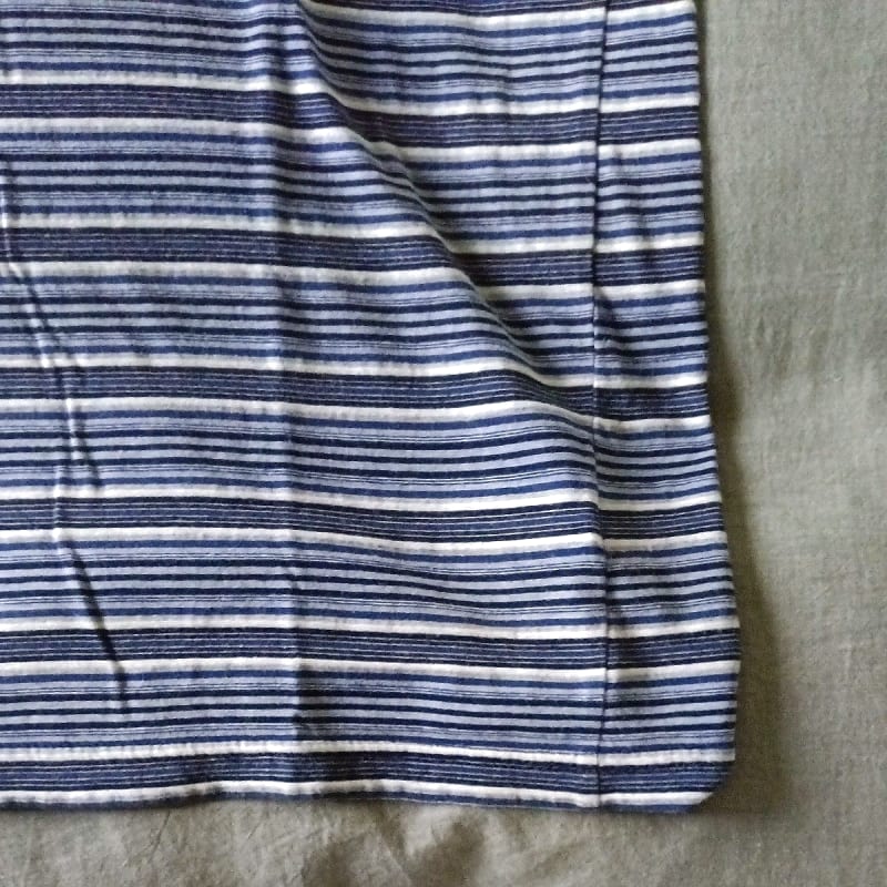 Men's Journal Standard V-Neck T-Shirt Size M