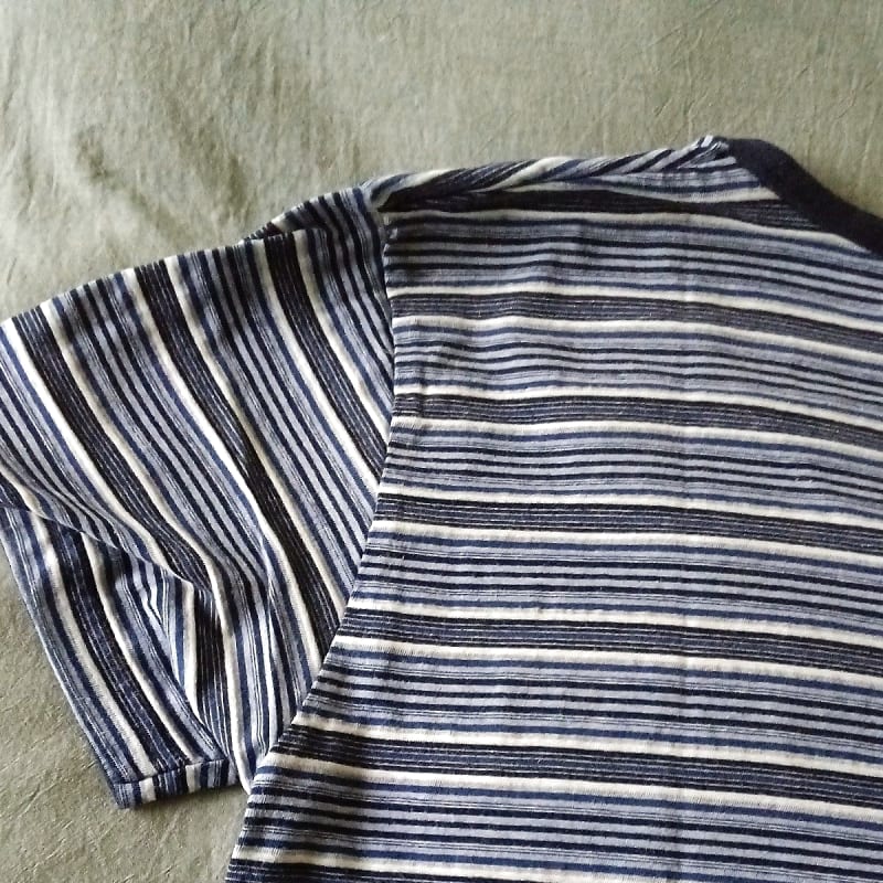 Men's Journal Standard V-Neck T-Shirt Size M
