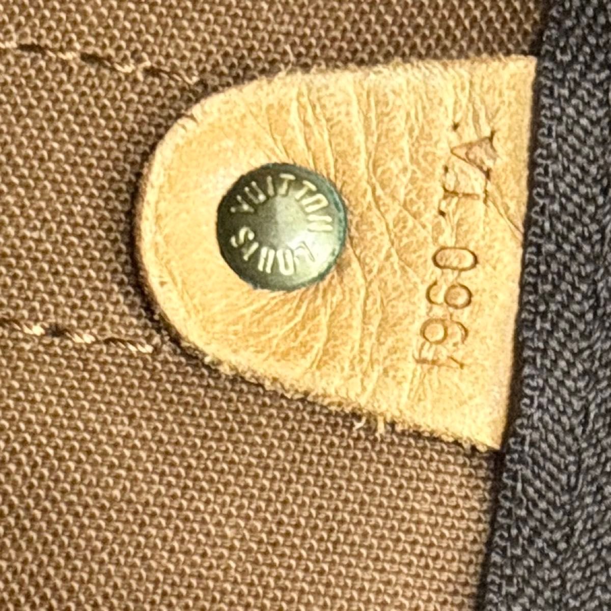 Louis Vuitton Keepall 50 Monogram Bandouli re Travel Bag M41416