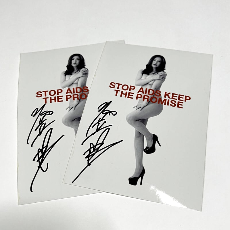 Minori Hatsune Autographed Card L Size RED RIBBON T-SHIRTS