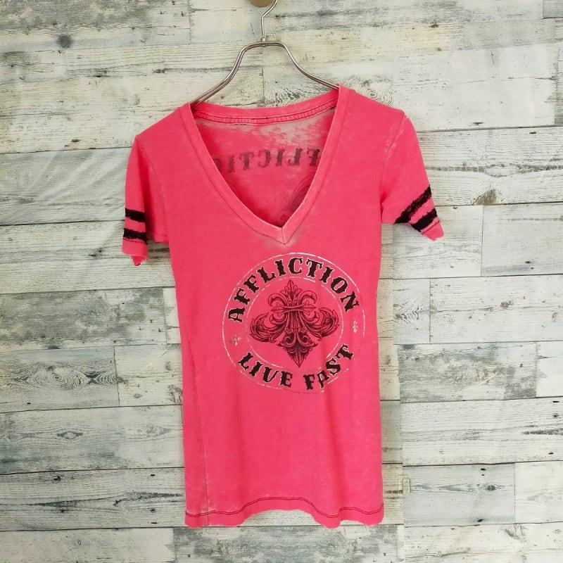 Printed V-Neck T-Shirt Size S