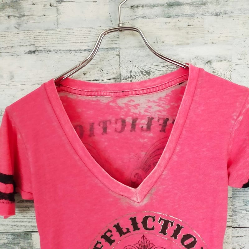 Printed V-Neck T-Shirt Size S