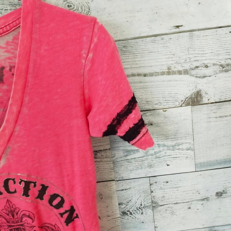 Printed V-Neck T-Shirt Size S