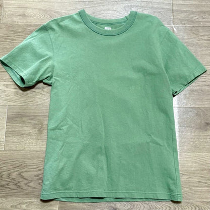 Uniqlo Plain T-Shirt Size S Green