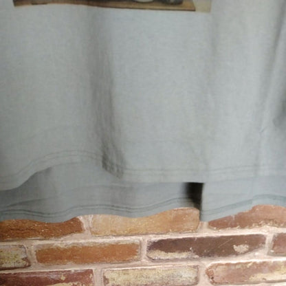 Cat and Goods Print T-Shirt Green