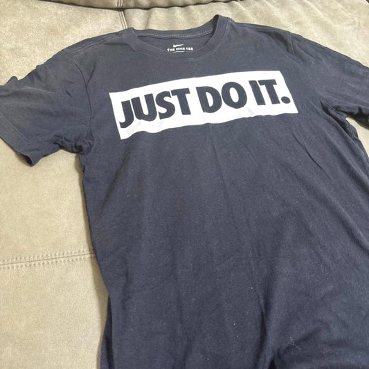 NIKE Black Short Sleeve T-Shirt
