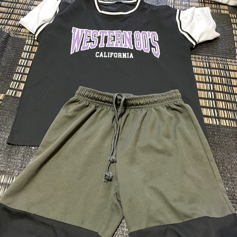Set Up T-Shirt And Half Pants Size 150