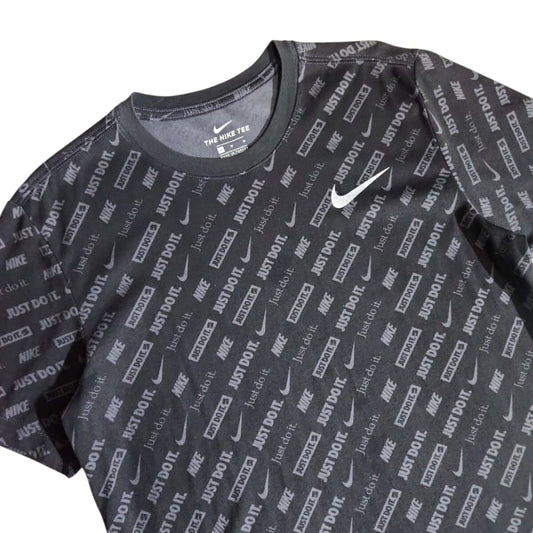 Nike All-Over Print T-Shirt M Black