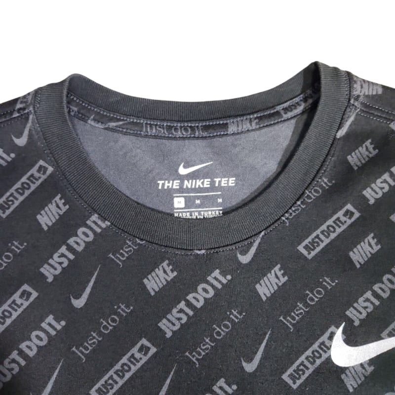 Nike All-Over Print T-Shirt M Black