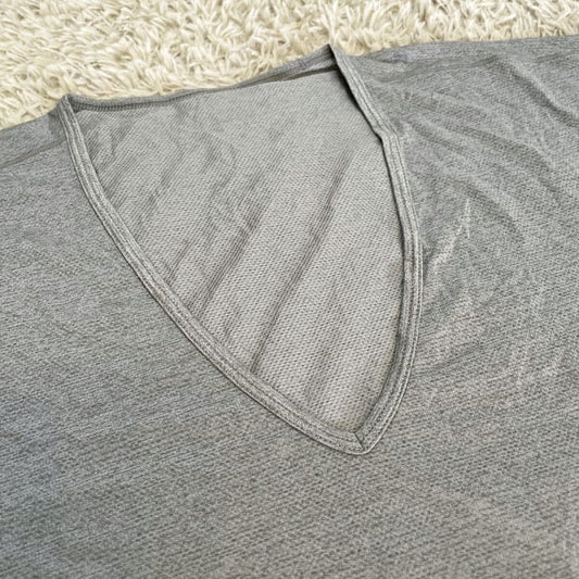 Uniqlo Gray AIRism Short Sleeve T-Shirt Men's XL