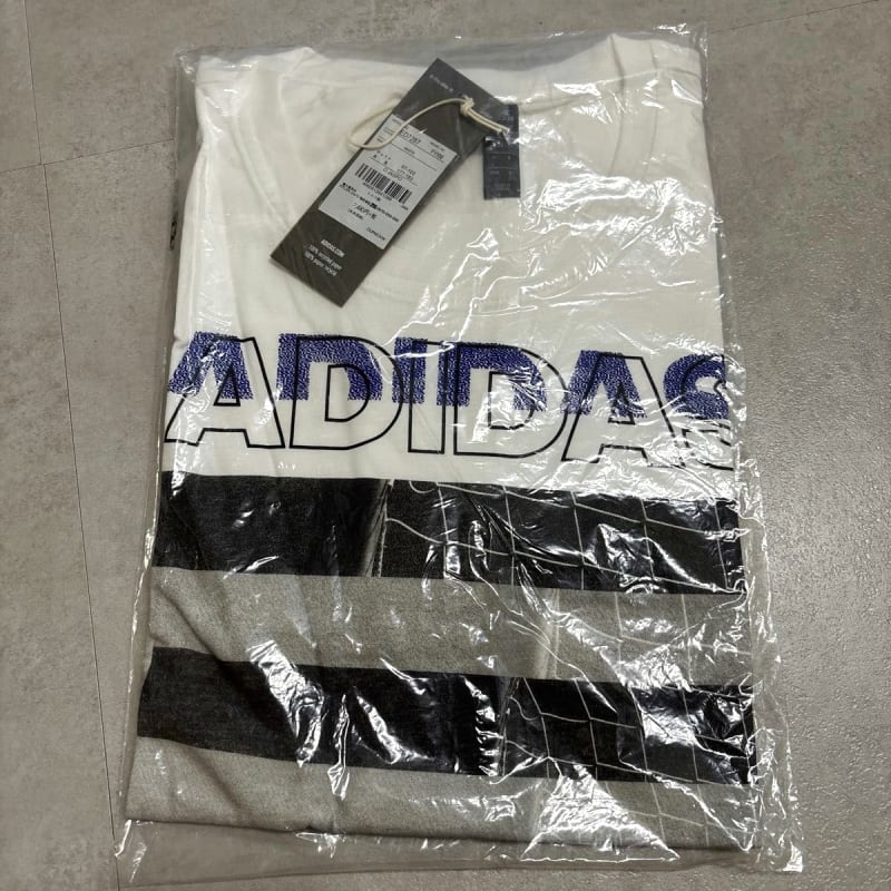 Adidas T-Shirt