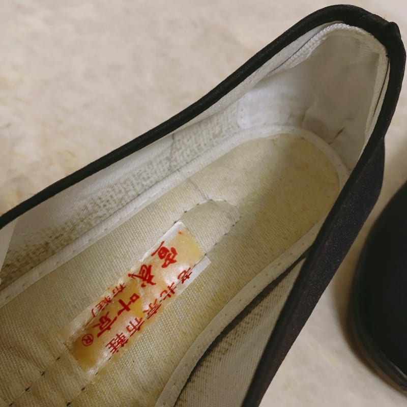 China Shoes Black Slip-On