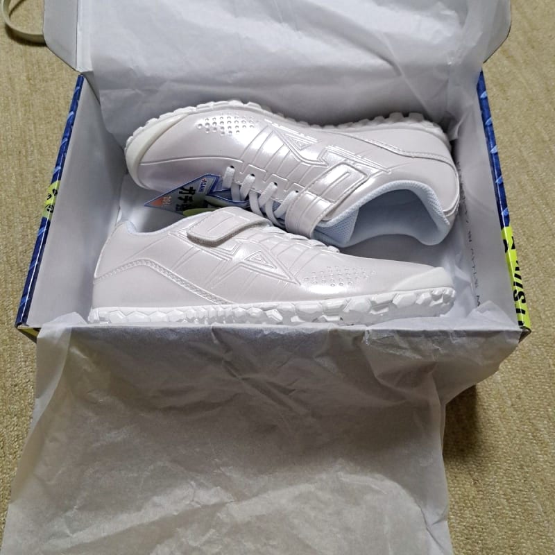 Simple White Sneakers