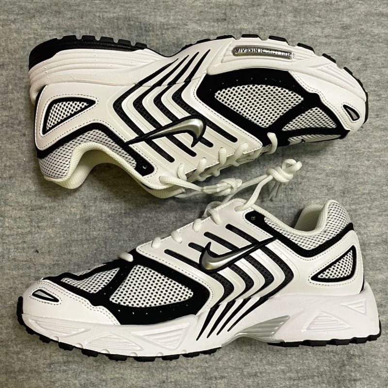 Nike Air Pegasus 2K5 White Black Sneakers