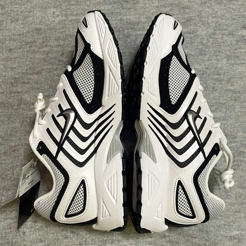 Nike Air Pegasus 2K5 White Black Sneakers