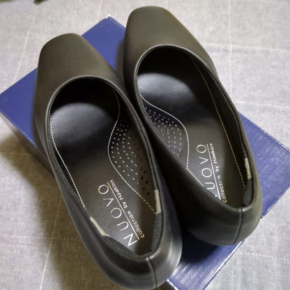 Plain Pumps for Women