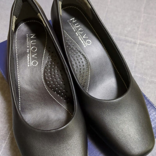 Plain Pumps for Women