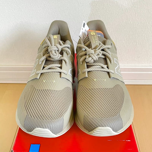New Balance UA900 DC1 Sneakers Beige Unused