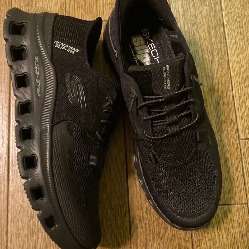 Skechers Glide-Step Slip-On Sneakers Black