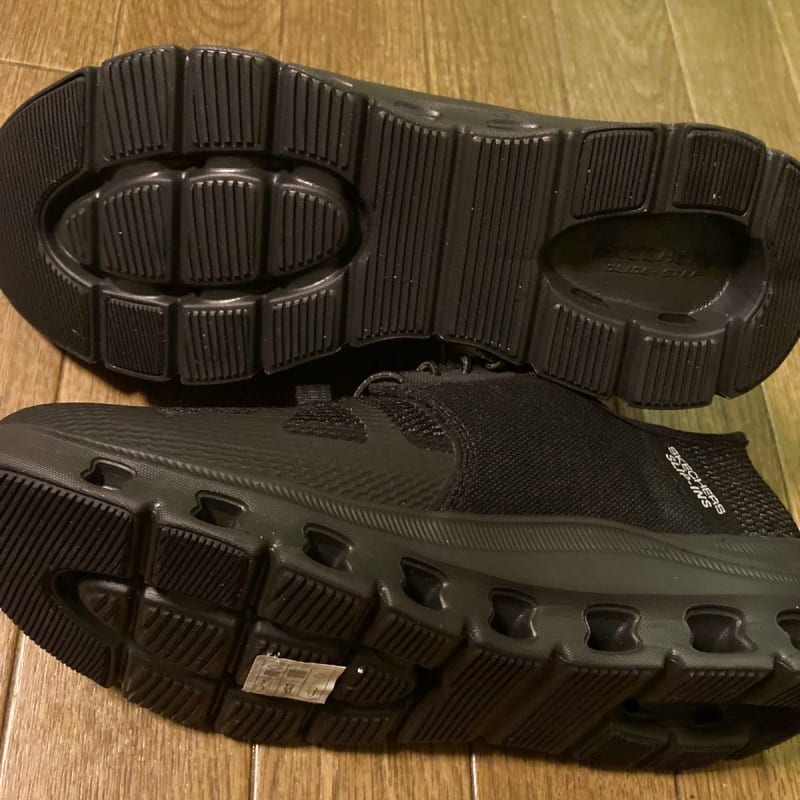 Skechers Glide-Step Slip-On Sneakers Black