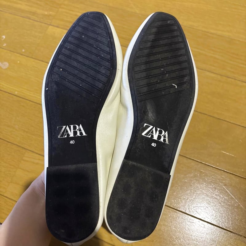 ZARA White Leather Flat Shoes Size 40