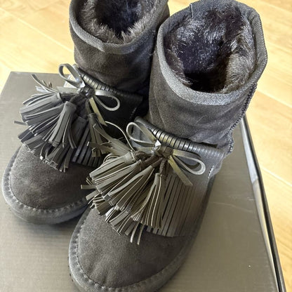 Mouton Boots Black With Fringes