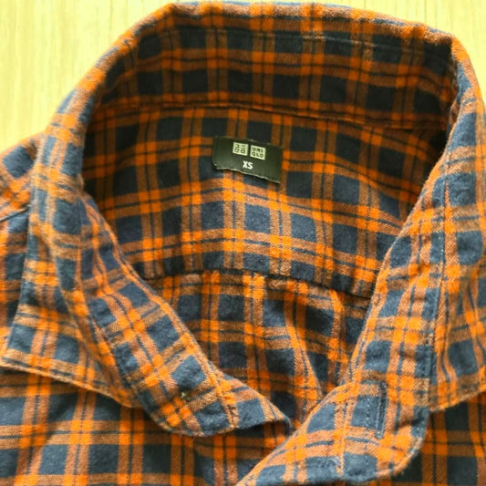 Uniqlo Long Sleeve Check Shirt Size XS