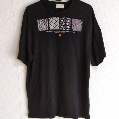 Black Men's Short Sleeve T-Shirt with Japanese Print L Size