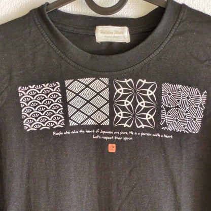 Black Men's Short Sleeve T-Shirt with Japanese Print L Size