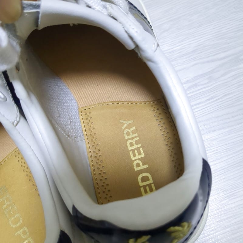 Fred Perry Spencer Leather Laurel Logo White/Black