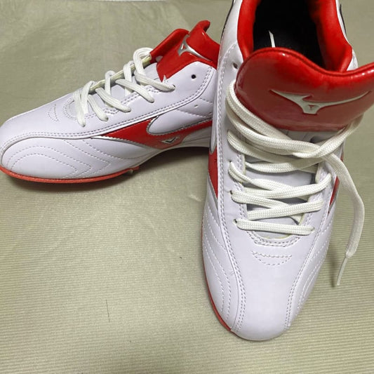 Mizuno Baseball Spikes White and Red 25.5cm