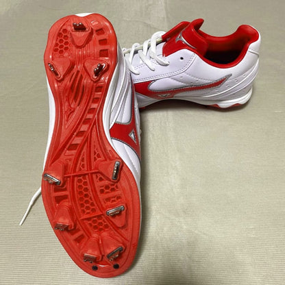 Mizuno Baseball Spikes White and Red 25.5cm
