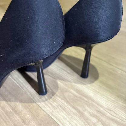 Zara Black Pointed Toe Pumps Set of 2