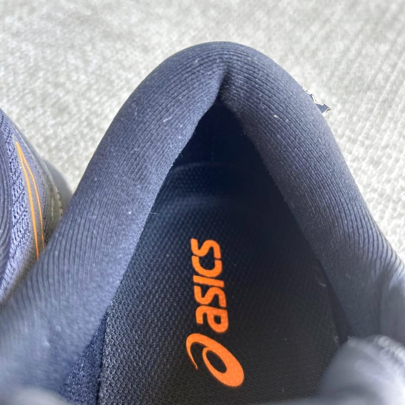 ASICS GT1000 Sneakers