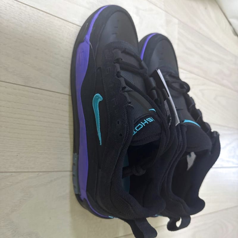 Nike Air Max Ishod Black Purple
